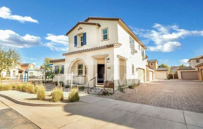 2491 N 149 LN