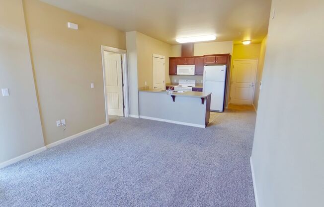 2 beds, 2 baths, 700 sqft, $1,800, Unit 401