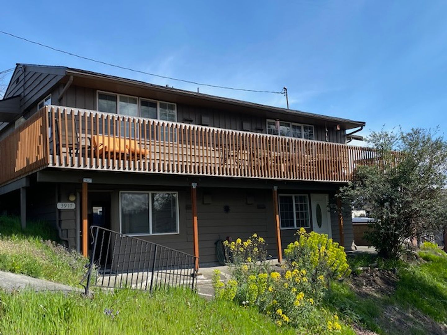 Well-Maintained Two-Story Quadplex Building in Prime Location