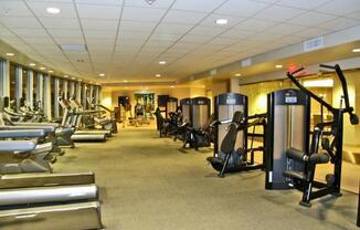 2 beds, 2 baths, $2,400, Unit Unit 3005