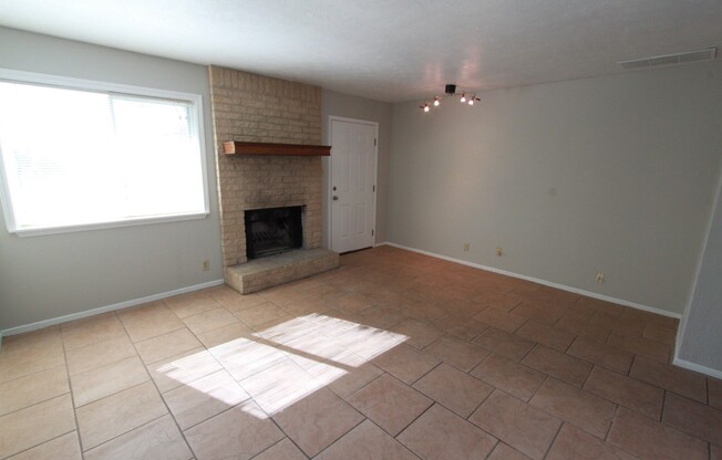 2 beds, 1.5 baths, $1,660, Unit Unit D