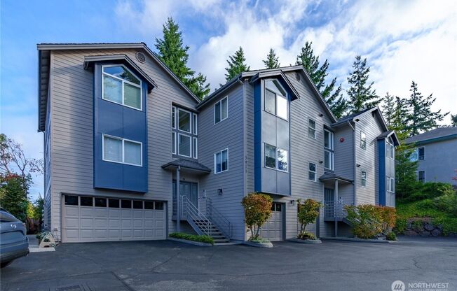 5911 200 ST SW