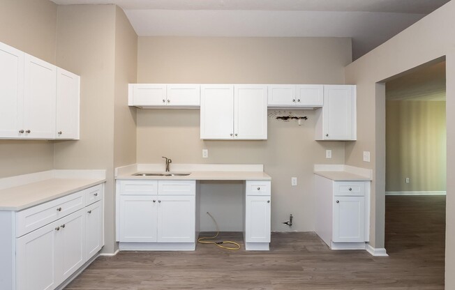 6265 LEVERETT DR