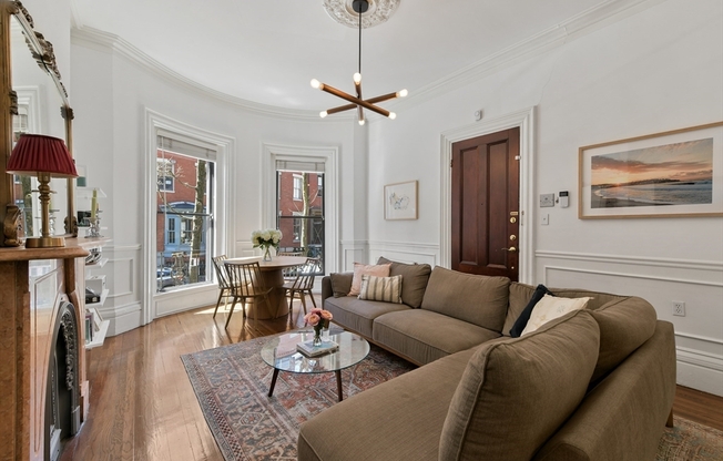 79 WALTHAM ST