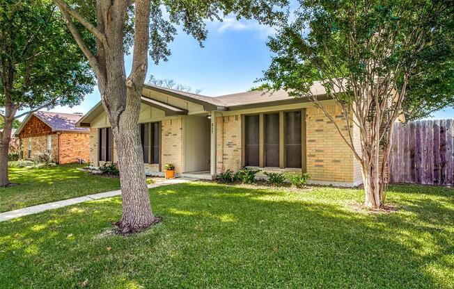217 GLENWOOD DR