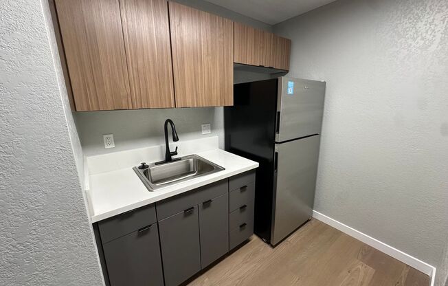 Studio, 1 bath, 400 sqft, $1,975, Unit 4931D