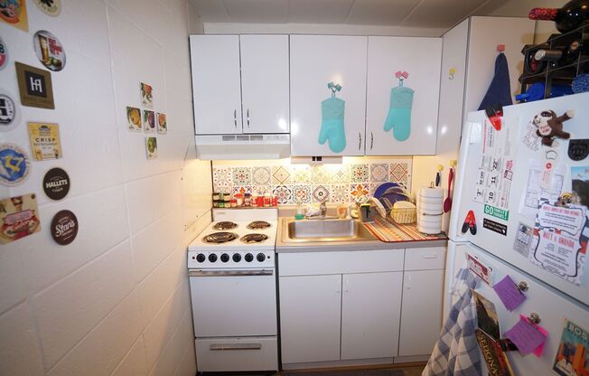 1 bed, 1 bath, $1,090, Unit 3C