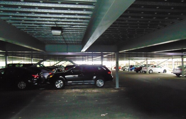 1 bed, 1 bath, 704 sqft, $2,000, Unit 430