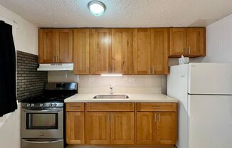 Waikiki: 1 Bed, 1 Bath Apartment, Utilities Included
