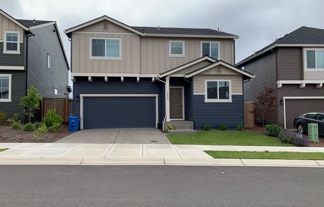 Newer House 4 Bedroom! Located In A Beautiful Master Planned Community in Camas! Top Ranked Schools!