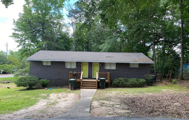 2 Bedroom Duplex on Hudson Terrace Available August 1st!