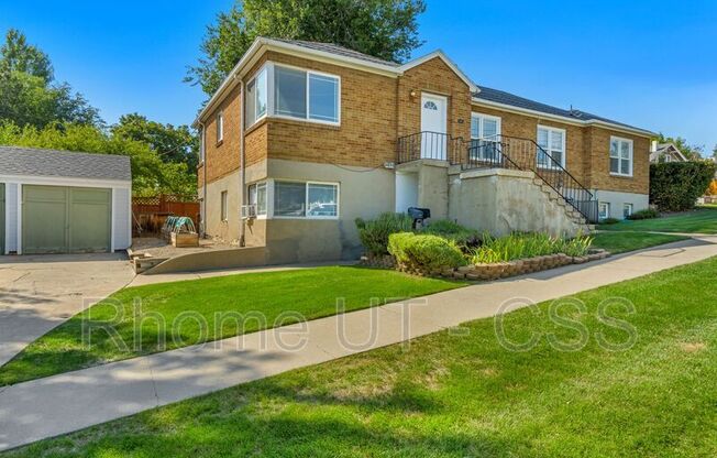 288 E 10 AVE
