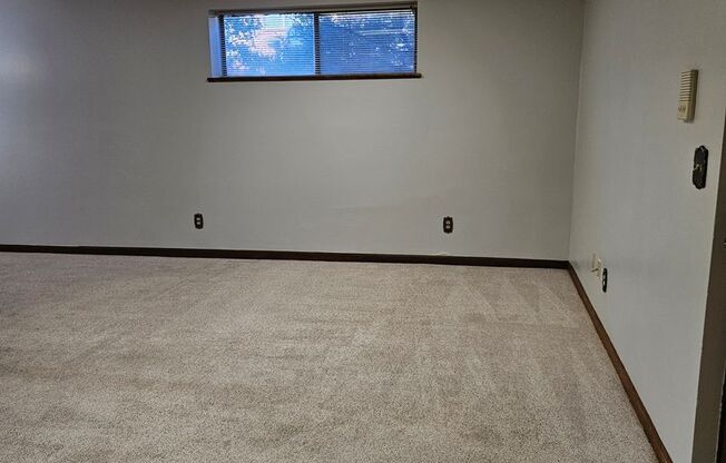 One and two bedroom apartments in downtown Henderson, Kentucky