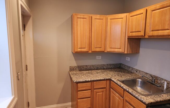 1224 N Cicero - 1 Bed