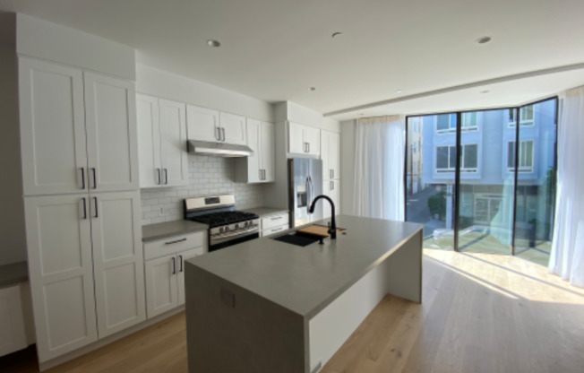 1312 PACIFIC AVE