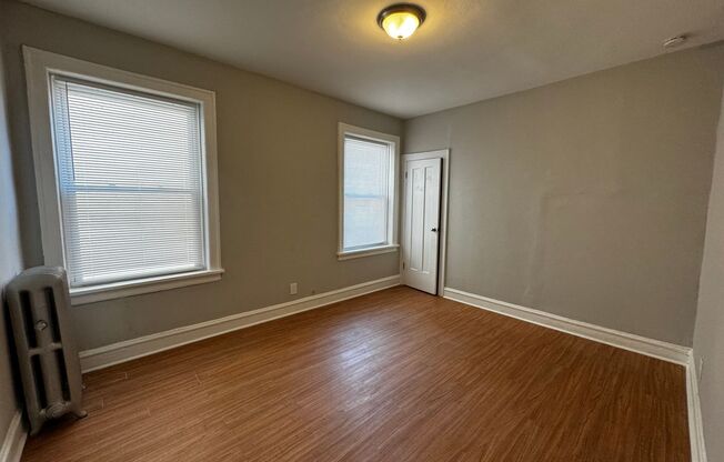 2 beds, 1 bath, $1,900, Unit 1507 #1