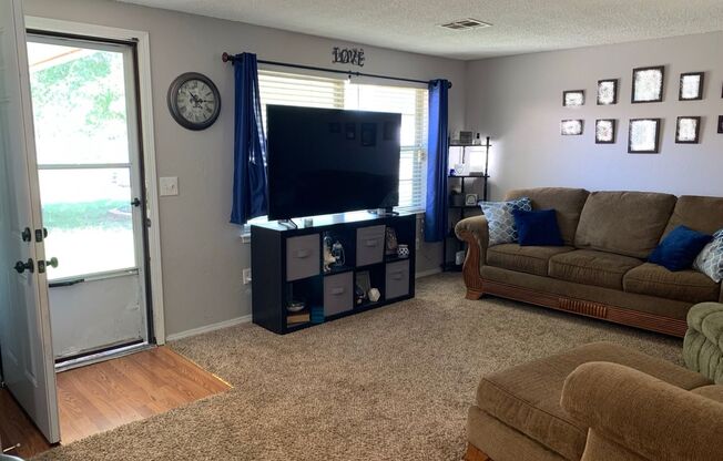 2 beds, 2 baths, $1,050