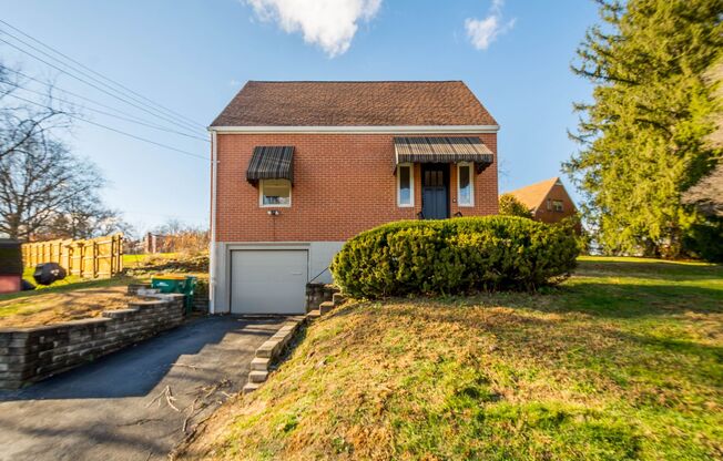 Move in TODAY! Check out this beautifully RENOVATED 3 bedroom in CHURCHILL!