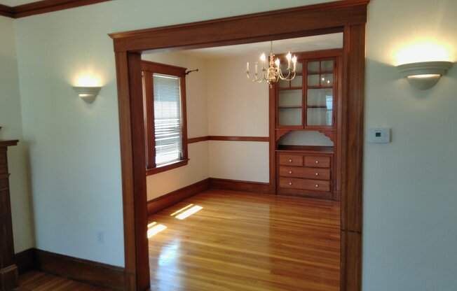 68 TEMPLETON PKWY