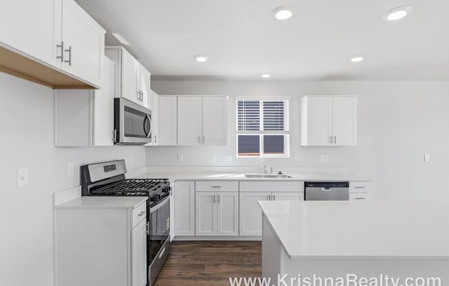 Beautiful 4 BD* 2.5 BA* **NEW** CONSTRUCTION* 2026 Built* Single Family Home Located In East Park Village Community!