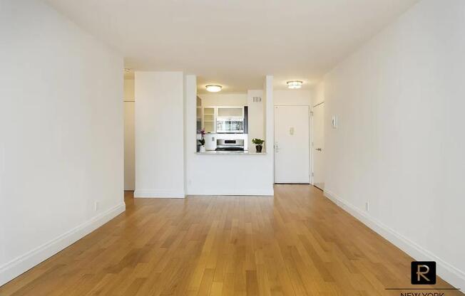 1 bed, 1 bath, 683 sqft, $4,750, Unit 28-E