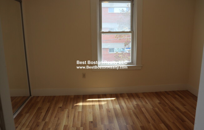 16 Warren Ave Apt 2
