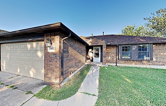 3 beds, 2 baths, $1,395