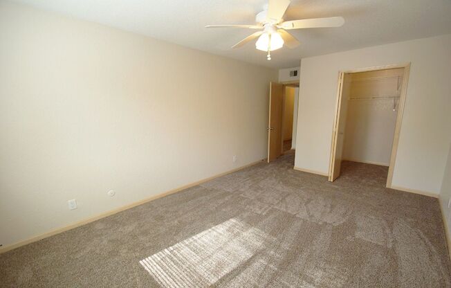 1 bed, 1 bath, 780 sqft, $1,374, Unit 213