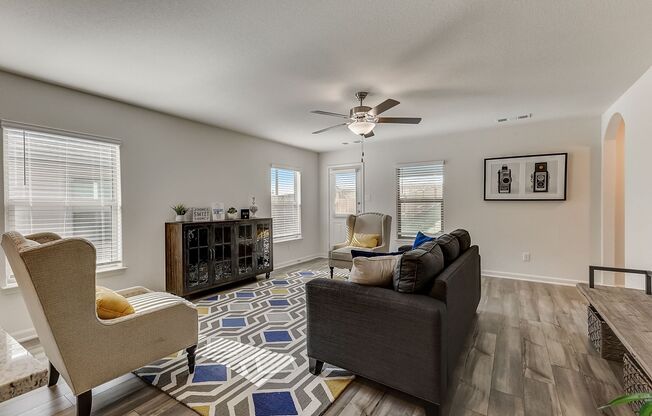 4 beds, 2 baths, 1,724 sqft, $2,145, Unit 505 Beall St