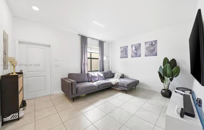 24644 SW 118 CT