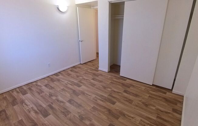 2 beds, 2 baths, 863 sqft, $1,210, Unit 23