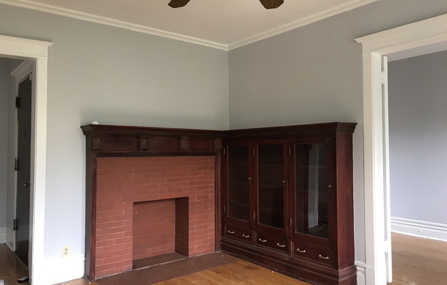 6201-6205 S Evans Ave / 741-743 E. 62nd St