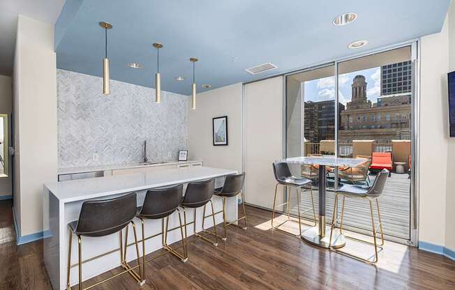 Rooftop resident lounge - The Kirby