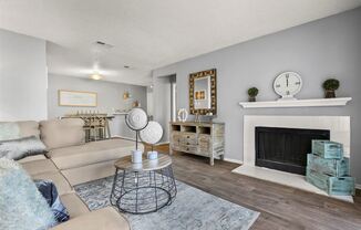 3708 W Pioneer Pkwy