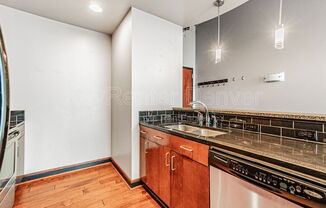 1 bed, 1 bath, 669 sqft, $2,300, Unit 2107