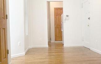 1 bed, 1 bath, $2,750, Unit 2-D