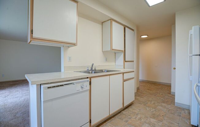 2 beds, 1 bath, 986 sqft, $1,400, Unit 1963