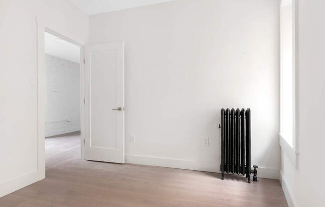 1392 MADISON AVE