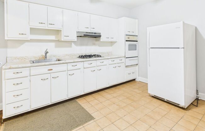 Huge 4 bed 2 full bath home in the heart of Fairmount.