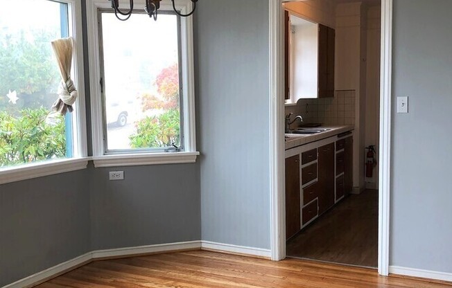 801 NE 94 ST