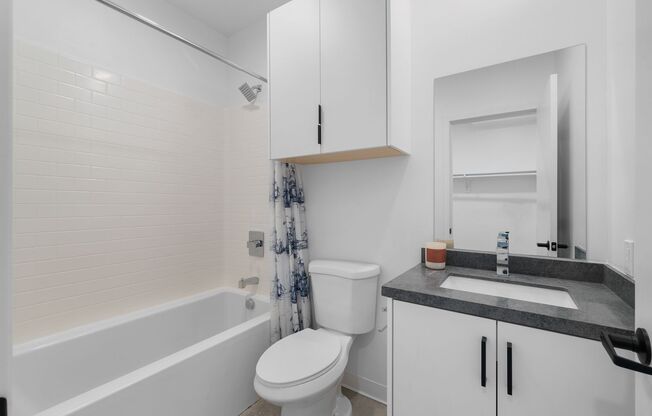 Studio, 1 bath, 308 sqft, $2,300