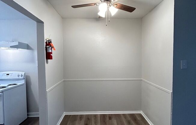 2 beds, 1 bath, $850, Unit MA9143