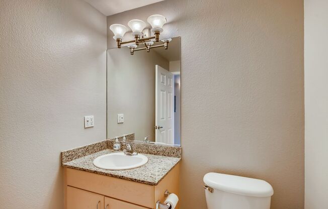 Top Floor Cortez Hill Studio with Western City Views @ The Mills