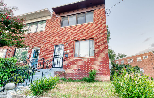 41 TUCKERMAN ST NW
