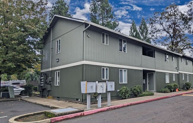 2 beds, 1 bath, 750 sqft, $1,195, Unit 31