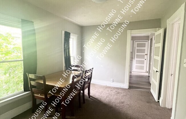 499 W AVE