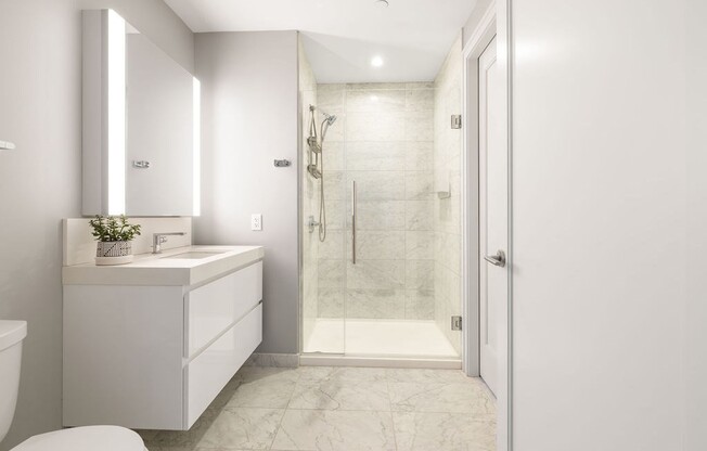 1 bed, 1 bath, 691 sqft, $5,650, Unit 1912