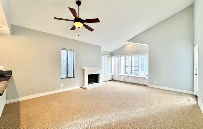 Beautiful 2Bd/2Ba Unit With A Garage Located in UTC!