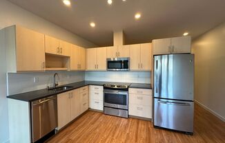 1 bed, 1 bath, 585 sqft, $2,295, Unit 203