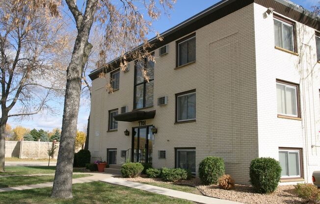 Akins/Miska Apartments - 7701